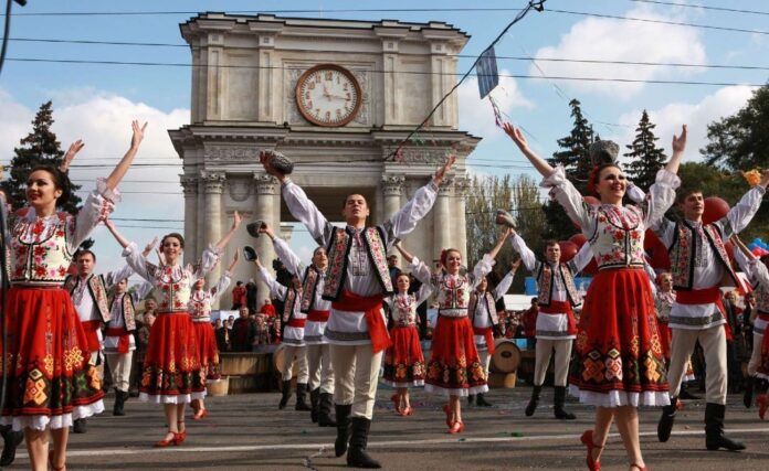 festivitatea-de-inaugurare-a-hramului-orasului-in-direct-la-moldova-1