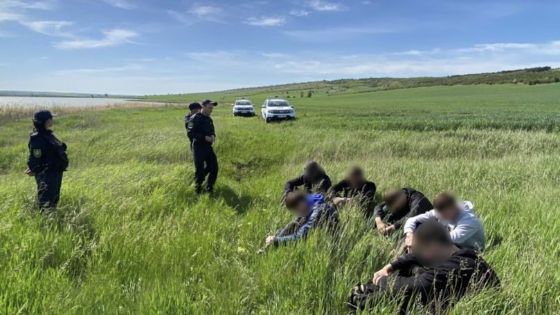 trecere ilegala a frontierei